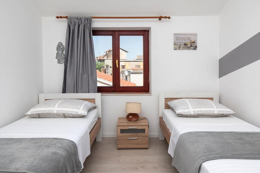 Apartments Janjac Водице Екстер'єр фото