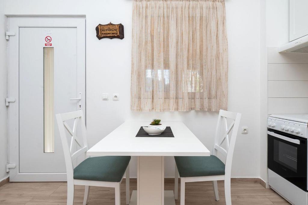 Apartments Janjac Водице Екстер'єр фото